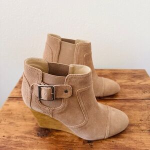 Sole Society Tan Leather Wedge Booties